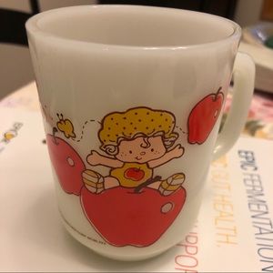 Vintage strawberry shortcake/Apple dumplin mug🍓🍎